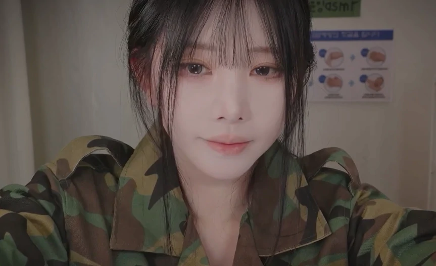 Yoonying ASMR 这里有一个女性军队角色扮演游戏_梦幻士兵-橘喵