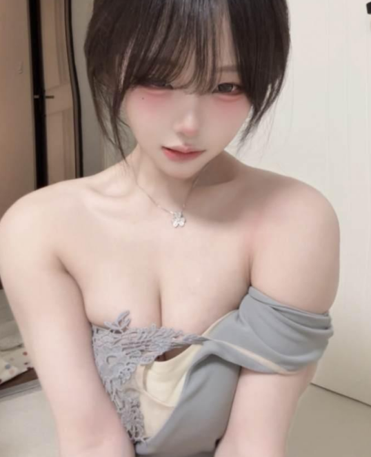 抖音童锣烧岛遇日常192P18V：那个叫“铜锣烧”的女孩，用192张图和18个视频把每一天都做成了一道治愈系甜点-专属圈